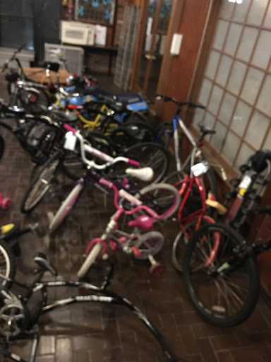 Pawn Shop «Springfield Pawn King», reviews and photos, 107 W Cook St, Springfield, IL 62704, USA