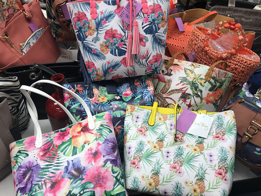 Thrift Store «Hope Chest Thrift Store», reviews and photos, 1215 8th Ave W, Bradenton, FL 34205, USA