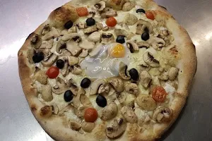 Gravina Pizz - Camion Pizza image