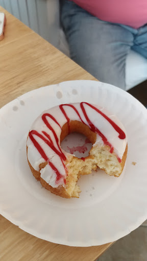 Donut Shop «The Donut Experiment Clearwater Beach», reviews and photos, 674 S Gulfview Blvd, Clearwater Beach, FL 33767, USA