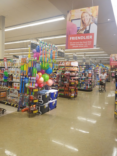 Grocery Store «Safeway», reviews and photos, 4320 SE King Rd, Milwaukie, OR 97222, USA