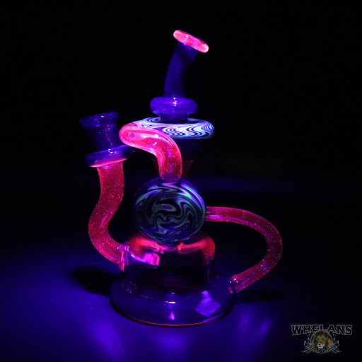 Glass Shop «WHELANS GLASS GALLERY, VAPOR, CIGAR, GIFT & SMOKE SHOP», reviews and photos, 2486 Bancroft Way, Berkeley, CA 94704, USA