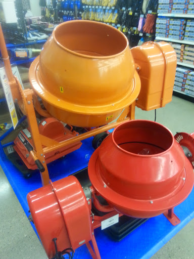 Hardware Store «Harbor Freight Tools», reviews and photos, 32706 John R Rd, Madison Heights, MI 48071, USA