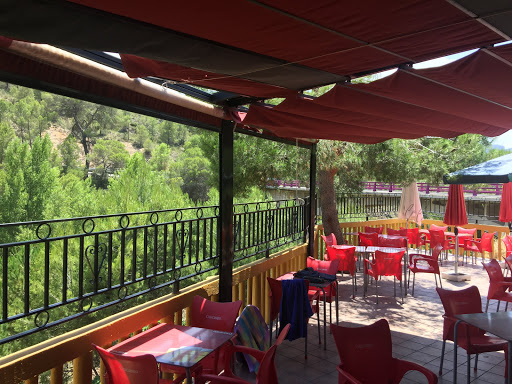 Restaurante rio segura - Calle Gallego, 19, 02439 Elche de la Sierra, Albacete, España