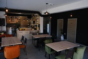 Burger Bar | Bed & Breakfast REZIDENCA PIPANOVA image