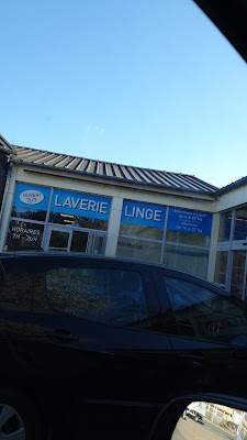 Spalatorie de haine à Nevers