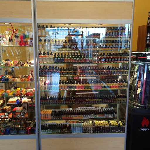 Tobacco Shop «Highway 420 Smoke Shop», reviews and photos, 1480 Southfield Rd, Lincoln Park, MI 48146, USA