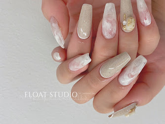 Float Studio - Nails and Eyelashes