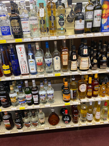 Liquor Store «M & R Liquor Store», reviews and photos, 214 W Main St, Avon, CT 06001, USA