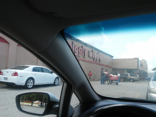 Grocery Store «Piggly Wiggly», reviews and photos, 1010 E 3rd St, Jackson, GA 30233, USA