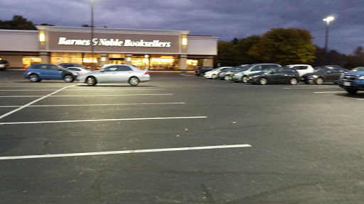 Book Store «Barnes & Noble», reviews and photos, 444 Broadway, Saugus, MA 01906, USA