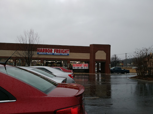 Hardware Store «Harbor Freight Tools», reviews and photos, 201 Skyline Dr #37, Conway, AR 72032, USA