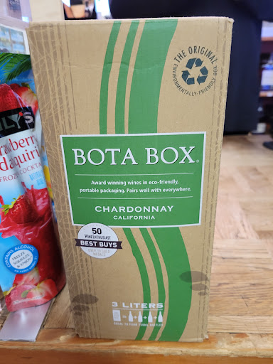 Liquor Store «Fort Hill Liquor Store», reviews and photos, 1520 Mt Hope Ave, Rochester, NY 14620, USA