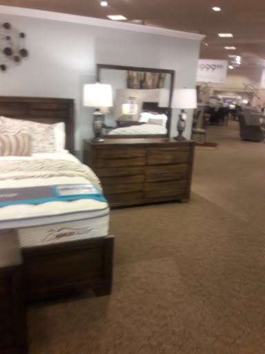 Furniture Store «Ashley HomeStore», reviews and photos, 8251 W Golf Rd, Niles, IL 60714, USA