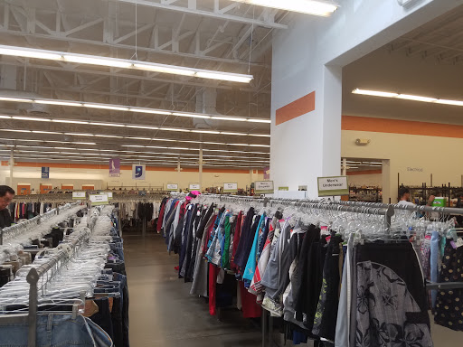 Thrift Store «Dysart Goodwill Retail Store & Donation Center», reviews and photos, 5116 N Dysart Rd, Litchfield Park, AZ 85340, USA