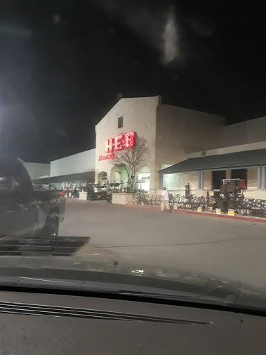 Grocery Store «H-E-B Grocery», reviews and photos, 300 Main St, Kerrville, TX 78028, USA