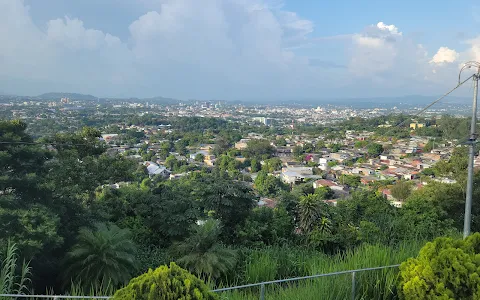 Municipal Lookout of San Salvador image