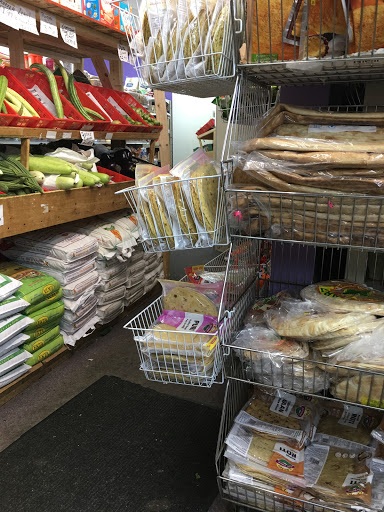 Grocery Store «Duniya Supermarket & Grill», reviews and photos, 688 New Loudon Rd, Latham, NY 12110, USA