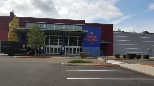 Movie Theater «Regal Cinemas Branford 12», reviews and photos, 325 E Main St, Branford, CT 06405, USA