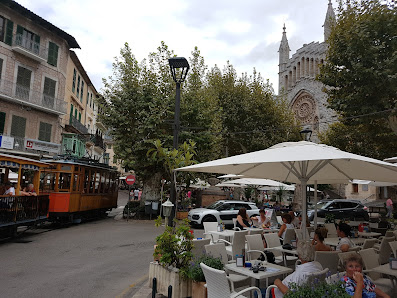 Galeria Cafè Sóller Plaça de sa Constitució, 13, 07100 Sóller, Balearic Islands, España