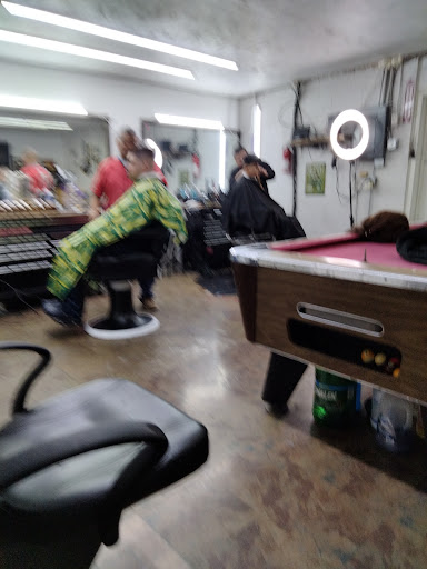 Barber Shop «Scissor Hands Barbershop», reviews and photos, 2420 W Clarendon Dr, Dallas, TX 75211, USA