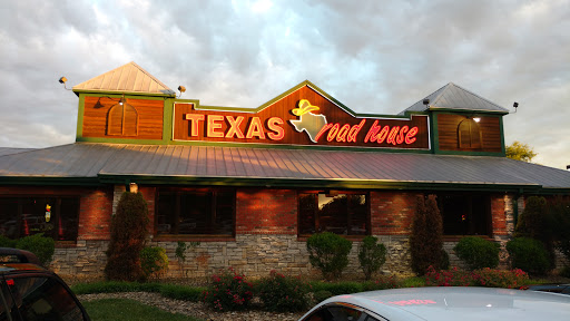 Shopping Mall «Glenbrook Shopping Center», reviews and photos, 1050 Glenbrook Way, Hendersonville, TN 37075, USA