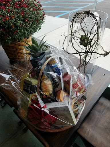 Florist «Artisan Flowers», reviews and photos, 449 Ada Dr SE, Ada, MI 49301, USA