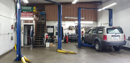 Auto Repair Shop «Country Side Auto Repair», reviews and photos, 2080 SE Mullenix Rd, Port Orchard, WA 98367, USA