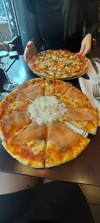 Pizza du Restaurant italien Les Artistes Gourmands à Paris - n°16