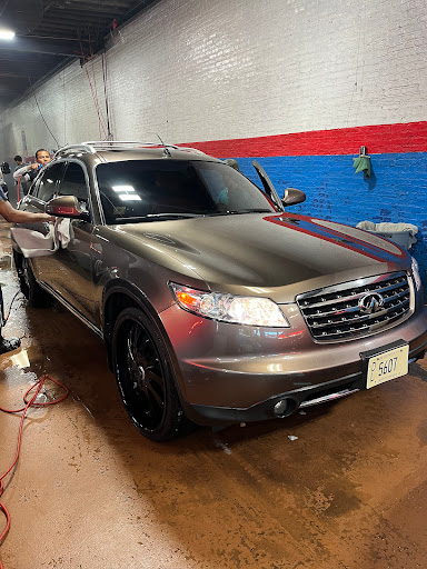 Hand Car Wash Roseland Inc en Chicago