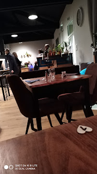 Atmosphère du Restaurant français Le Ménestrel à Pérouges - n°8