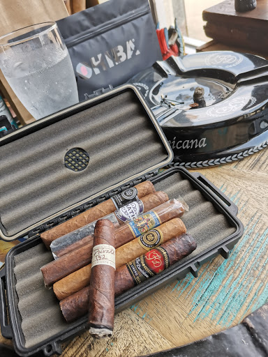 Cigar Shop «Elephant Cigars & Gifts - il regalo preferito», reviews and photos, 2801 W Expy 83, McAllen, TX 78503, USA