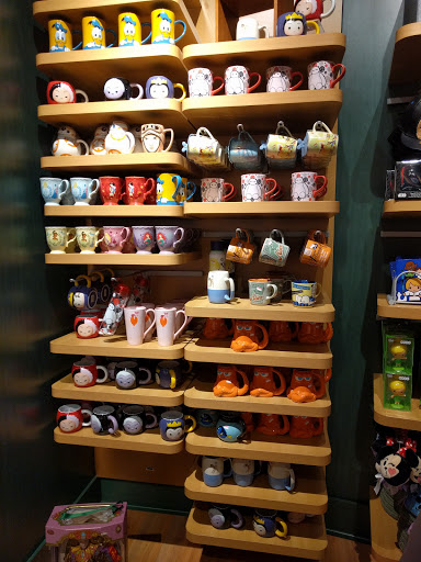 Toy Store «Disney Store», reviews and photos, 55 Parsonage Rd, Edison, NJ 08837, USA