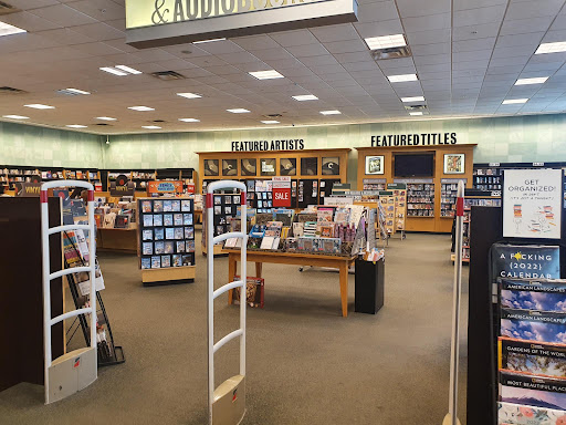 Book Store «Barnes & Noble Booksellers Palms Crossing», reviews and photos, 3300 W Frontage Rd #1100, McAllen, TX 78501, USA