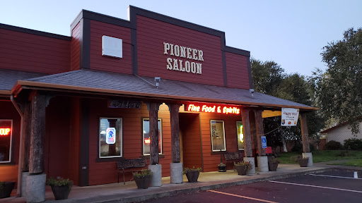 Truck Stop «Pioneer Villa Truck Plaza Inc», reviews and photos, 33180 OR-228, Halsey, OR 97348, USA