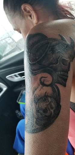 Tattoo Shop «The Clay Dragon Tattoo Studio», reviews and photos, 919 Lafayette Rd, Seabrook, NH 03874, USA