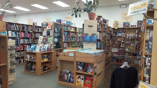 Book Store «Half Price Books», reviews and photos, 711 N Hwy 67, Cedar Hill, TX 75104, USA