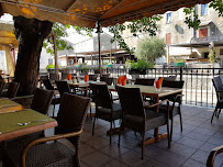 Atmosphère du Restaurant français Restaurant Maria Ghjuvanna - Chez Donato à Ghisonaccia - n°1
