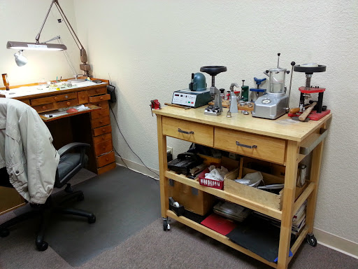 Jewelry Store «Jackson Square Fine Jewelers», reviews and photos, 2890 El Camino Real, Redwood City, CA 94061, USA