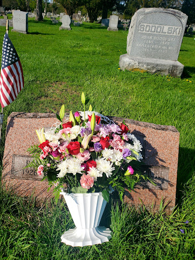 Florist «ROSE PETALS FLORIST», reviews and photos, 343 S 2nd St, Little Falls, NY 13365, USA