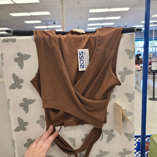 Clothing Store «Ross Dress for Less», reviews and photos, 5635 Woodruff Ave, Lakewood, CA 90713, USA