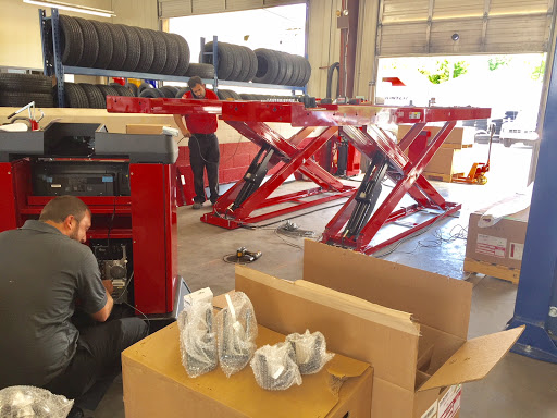 Used Car Dealer «Egolf Hendersonville Used Cars Trucks and City Tire Service», reviews and photos, 1325 Spartanburg Hwy, Hendersonville, NC 28792, USA