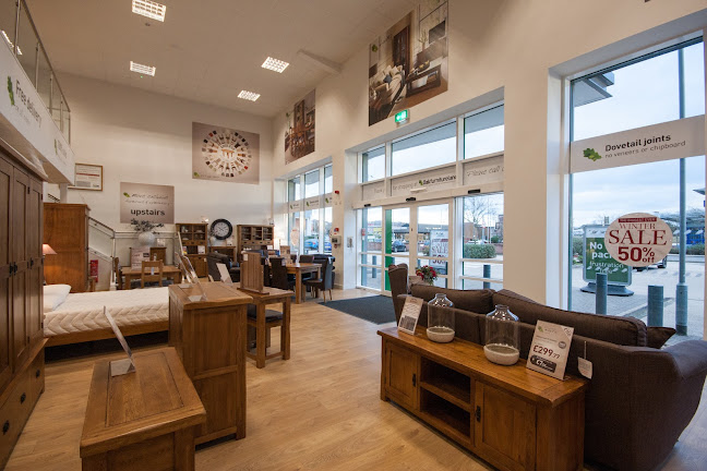 Reviews of Oak Furnitureland in Stoke-on-Trent - Furniture store