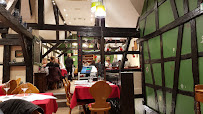 Atmosphère du Restaurant de spécialités alsaciennes Restaurant Buerehof à Entzheim - n°20