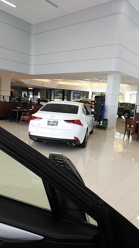 Lexus Dealer «Lexus of Knoxville», reviews and photos, 10315 Parkside Dr, Knoxville, TN 37922, USA