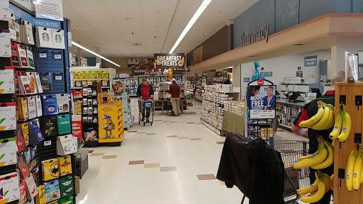 Grocery Store «Stop & Shop», reviews and photos, 1360 E Town Rd, Milford, CT 06460, USA