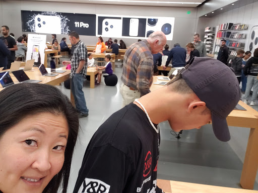 Computer Store «Apple Washington Square», reviews and photos, 9585 SW Washington Square Rd, Tigard, OR 97223, USA