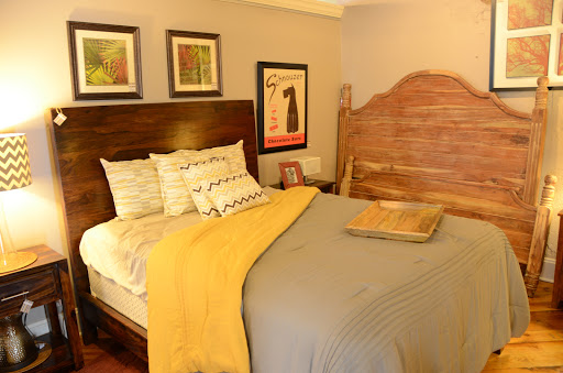 Furniture Store «Chatham Home», reviews and photos, 517 E Walnut St, Indianapolis, IN 46202, USA