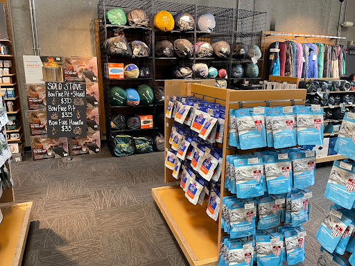 Camping Store «REI», reviews and photos, 766 E Big Beaver Rd, Troy, MI 48083, USA