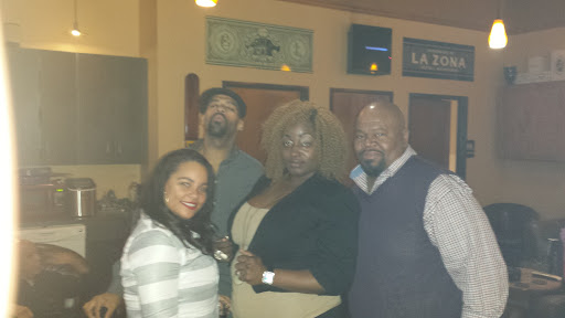 Tobacco Shop «Blue Smoke of Dallas», reviews and photos, 4560 W Mockingbird Ln, Dallas, TX 75209, USA